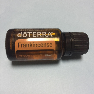 ドテラ  フランキンセンス15ml(エッセンシャルオイル（精油）)