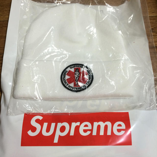 Supreme(シュプリーム)の新品 supreme ヒステリックグラマー ニットキャップ ホワイト レディースの帽子(ニット帽/ビーニー)の商品写真