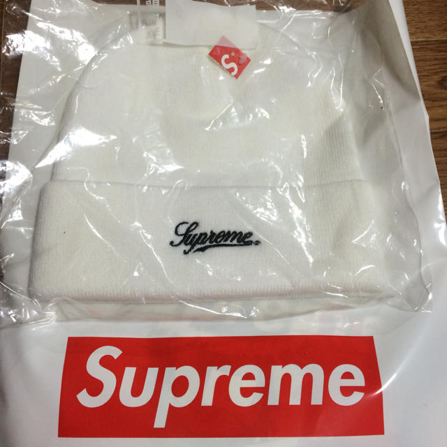 Supreme(シュプリーム)の新品 supreme ヒステリックグラマー ニットキャップ ホワイト レディースの帽子(ニット帽/ビーニー)の商品写真