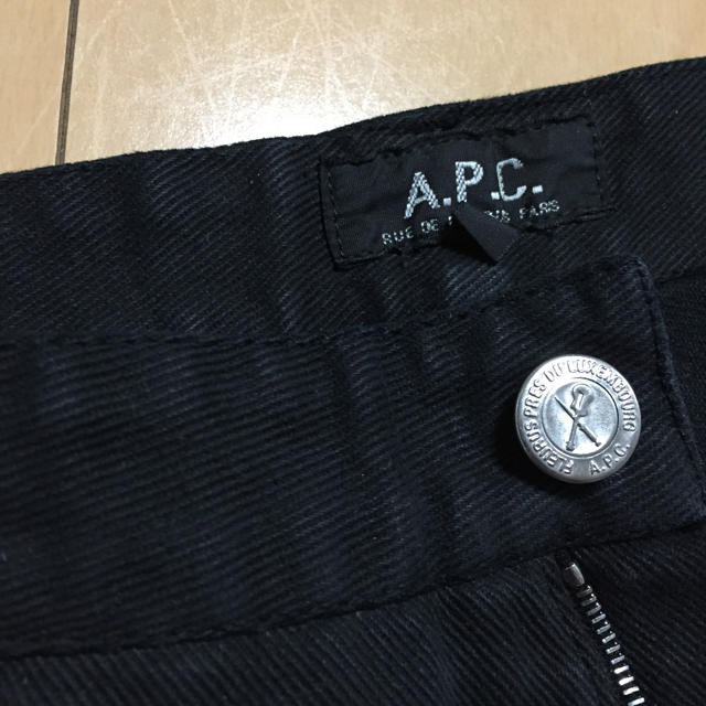 A.P.C(アーペーセー)のa.p.c ミニスカート レディースのスカート(ミニスカート)の商品写真