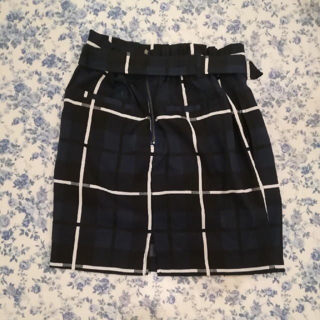 JEANASIS(ジーナシス)のスカート　美品 レディースのスカート(ひざ丈スカート)の商品写真