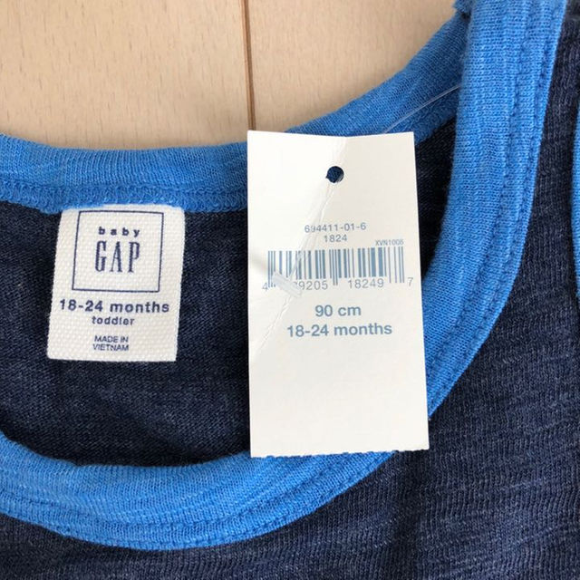 GAP(ギャップ)のGAP タンクトップ ９０cm キッズ/ベビー/マタニティのキッズ服男の子用(90cm~)(Tシャツ/カットソー)の商品写真