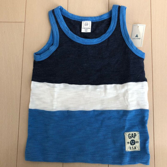 GAP(ギャップ)のGAP タンクトップ ９０cm キッズ/ベビー/マタニティのキッズ服男の子用(90cm~)(Tシャツ/カットソー)の商品写真