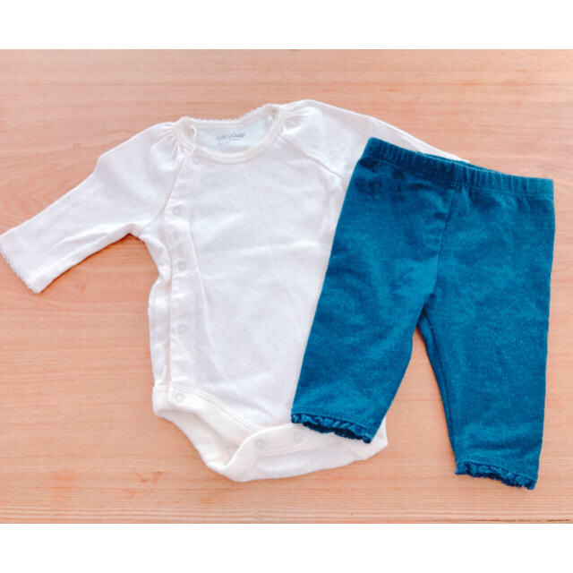 babyGAP(ベビーギャップ)のbaby gap ロンパース、デニムレギンスセット キッズ/ベビー/マタニティのベビー服(~85cm)(ロンパース)の商品写真