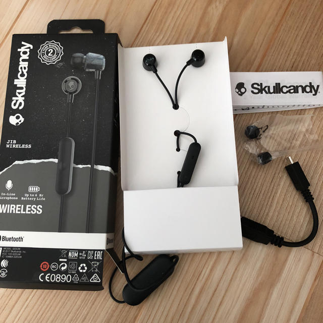 Skullcandy(スカルキャンディ)のBluetoothワイヤレスイヤホンスカルキャンディ未使用新品 スマホ/家電/カメラのオーディオ機器(ヘッドフォン/イヤフォン)の商品写真