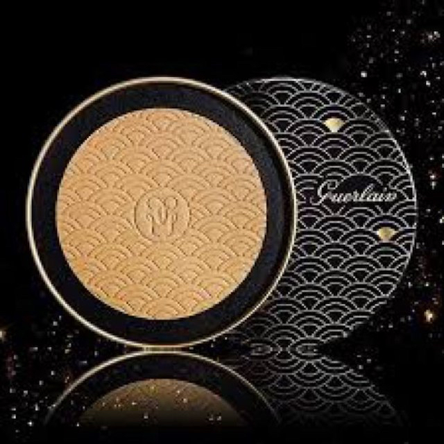 GUERLAIN(ゲラン)の値下げ！新品未使用☆GUERLAINゲラン☆限定テラコッタゴールドライト希少品 コスメ/美容のキット/セット(コフレ/メイクアップセット)の商品写真