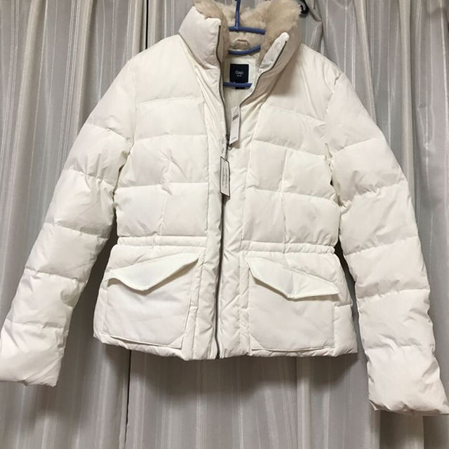 GAP(ギャップ)の専用！！GAP  プレミアムダウン&フェザージャケット Ｌサイズ レディースのジャケット/アウター(ダウンジャケット)の商品写真