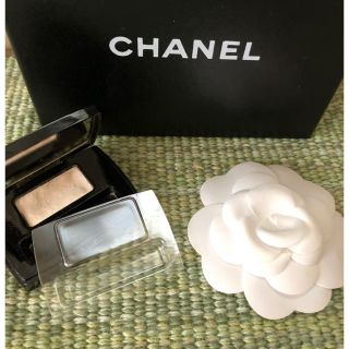 シャネル(CHANEL)のCHANEL💜アイシャドウ#60アイヴォリー⭐️2月9日再お値下げ🌟(アイシャドウ)