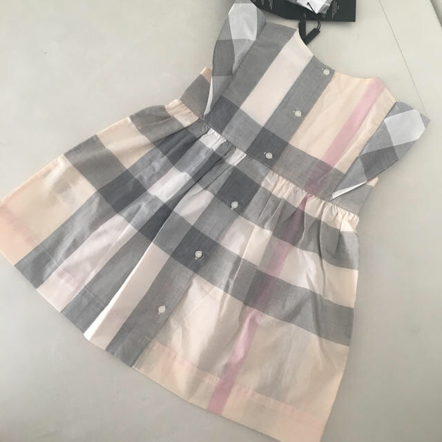 BURBERRY(バーバリー)のバーバリー ワンピース 3y 新品 キッズ/ベビー/マタニティのキッズ服女の子用(90cm~)(ワンピース)の商品写真