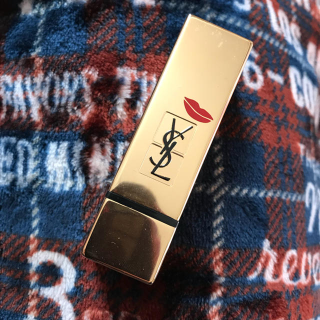 Yves Saint Laurent Beaute(イヴサンローランボーテ)の最終値下げ イヴ・サンローラン ルージュピュールクチュール 19 コスメ/美容のベースメイク/化粧品(口紅)の商品写真