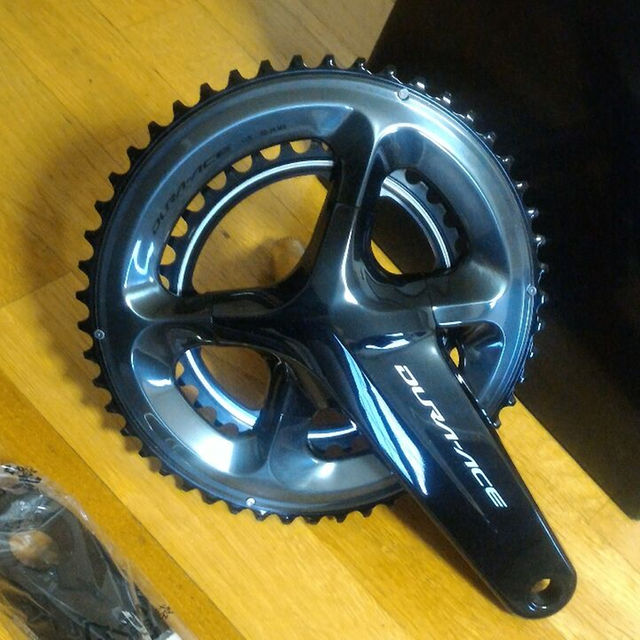 新品未使用　DURA-ACE FC-R9100 クランクのサムネイル