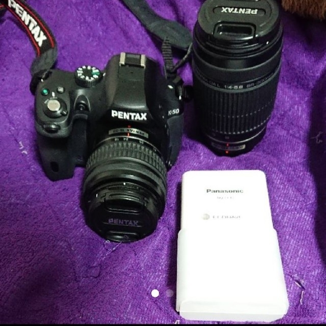 PENTAX(ペンタックス)のPENTAX K-50 ダブルズームキット エネループ付き スマホ/家電/カメラのカメラ(デジタル一眼)の商品写真