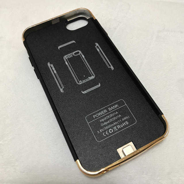 ケース型バッテリー充電器 スマホ/家電/カメラのスマホアクセサリー(iPhoneケース)の商品写真