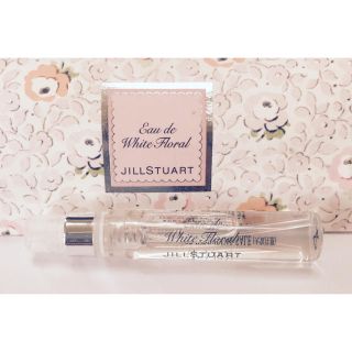 ジルスチュアート(JILLSTUART)のジルスチュアート リラックス オード ホワイトフローラル ノベルティ(香水(女性用))