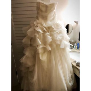 ヴェラウォン(Vera Wang)のVera Wang Hayley セカンドオーナー様募集です♪(ウェディングドレス)