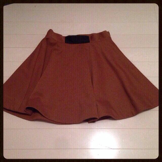 カロリナグレイサー(CAROLINA GLASER)のカロリナグレイザーのスカート(ミニスカート)