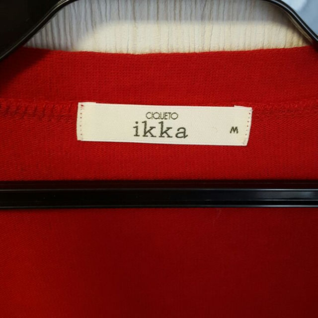 ikka(イッカ)の赤のカーディガン レディースのトップス(カーディガン)の商品写真