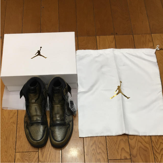 NIKE(ナイキ)の新品未使用 世界限定 28.5cm jordan 1 wings メンズの靴/シューズ(スニーカー)の商品写真