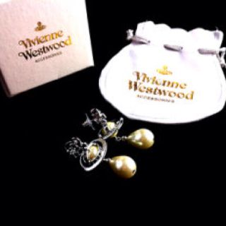 ヴィヴィアンウエストウッド(Vivienne Westwood)の♡パールピアス♡(ピアス)