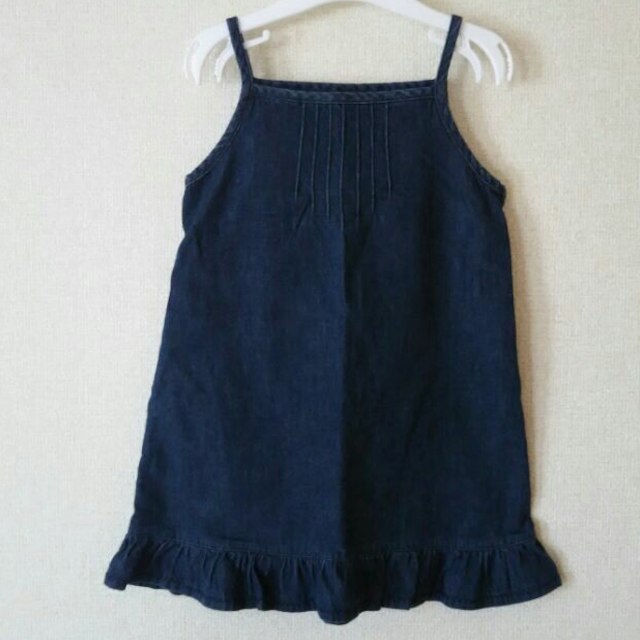 a.v.v  100   デニムワンピース キッズ/ベビー/マタニティのキッズ服女の子用(90cm~)(ワンピース)の商品写真