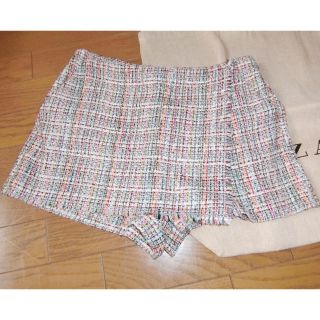 ザラ(ZARA)のツィードパンツ(ショートパンツ)