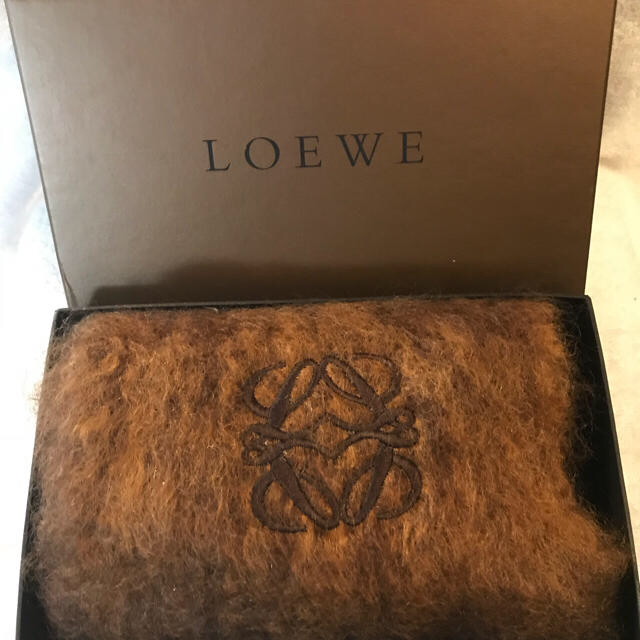 LOEWE(ロエベ)のllily様専用 Loewe ショール マフラー 箱あり レディースのファッション小物(マフラー/ショール)の商品写真