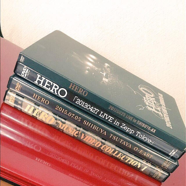V系  HERO  CD、DVD 1