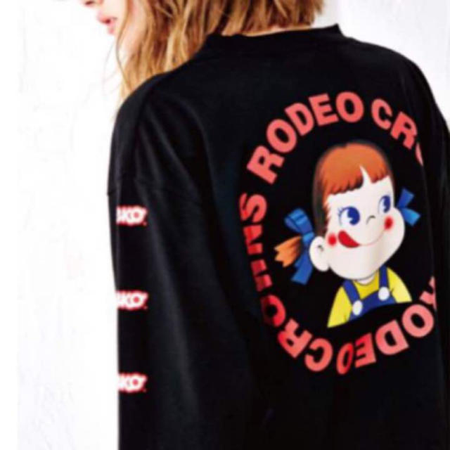 RODEO CROWNS WIDE BOWL(ロデオクラウンズワイドボウル)のロデオクラウンズ  Tシャツ ペコ コラボ ロンT 新作 新品 黒 レディースのトップス(トレーナー/スウェット)の商品写真