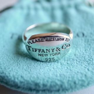 ティファニー(Tiffany & Co.)の美品・贈り物に。ティファニー　リターントゥティファニー　オーバルタグリング　9号(リング(指輪))