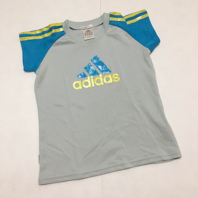 adidas(アディダス)のアディダス✩Tシャツ キッズ/ベビー/マタニティのキッズ服男の子用(90cm~)(その他)の商品写真