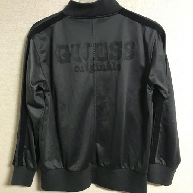 GUESS(ゲス)のGUESS スタジャン メンズのジャケット/アウター(スタジャン)の商品写真