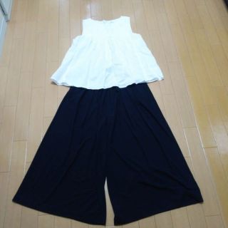 ユニクロ(UNIQLO)の★専用★ユニクロカットソー&ドレープイージースカンツ    2点セット  美品(キュロット)