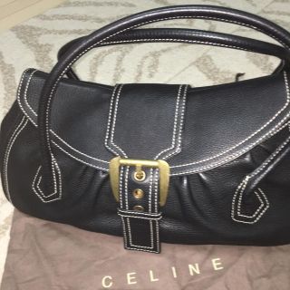 セリーヌ(celine)の✨セリーヌ✨ レザー ラーシューケット✨CELINE ✨(ハンドバッグ)