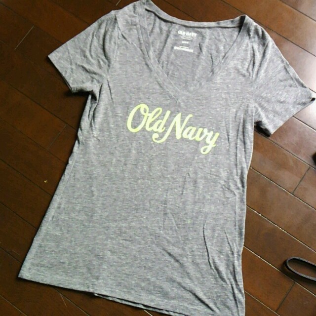 Old Navy(オールドネイビー)のold navy♡ＶネックＴシャツ レディースのトップス(Tシャツ(半袖/袖なし))の商品写真