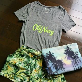 オールドネイビー(Old Navy)のold navy♡ＶネックＴシャツ(Tシャツ(半袖/袖なし))