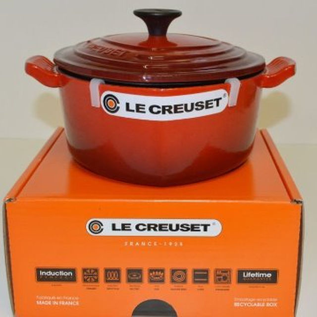 LE CREUSET(ルクルーゼ)の新品　ルクルーゼ ココットダムールハート型 １８ｃｍ インテリア/住まい/日用品のキッチン/食器(調理道具/製菓道具)の商品写真