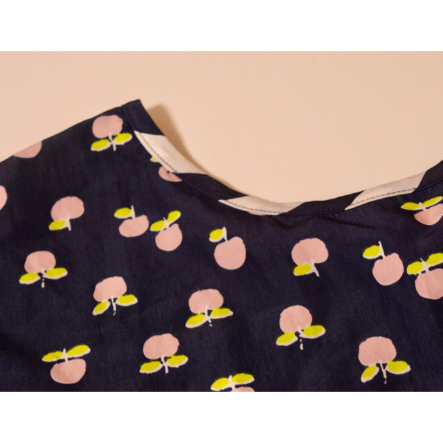 POU DOU DOU(プードゥドゥ)のPOUDOUDOU りんごTシャツ ☺︎ レディースのトップス(Tシャツ(半袖/袖なし))の商品写真