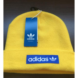 アディダス(adidas)の新品 adidasニット帽（黄色）(帽子)