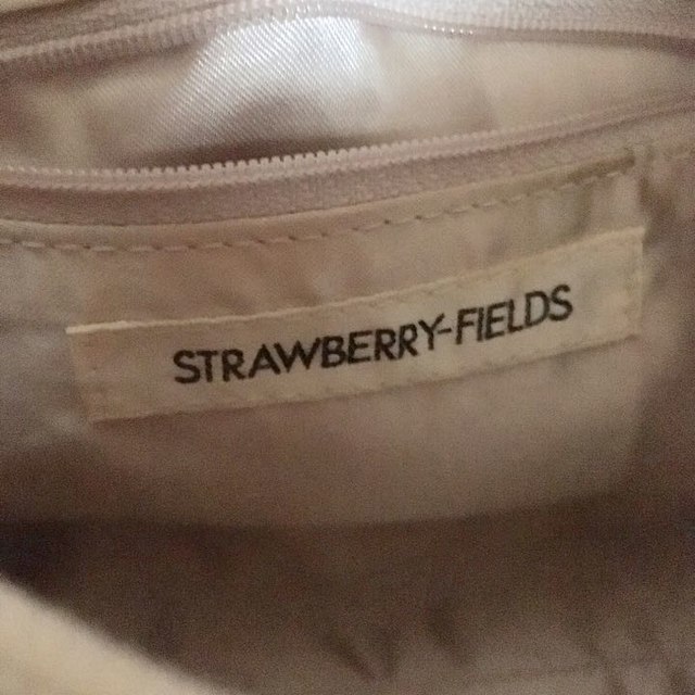 STRAWBERRY-FIELDS(ストロベリーフィールズ)のストロベリーフィールズ ハンドバック レディースのファッション小物(その他)の商品写真