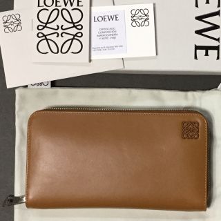 ロエベ(LOEWE)のロエベ  カーフレザー 長財布 新品(長財布)