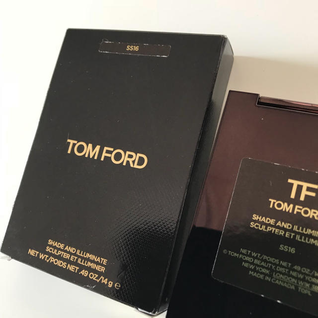 TOM FORD(トムフォード)のTOMFORD トムフォード 限定 ハイライト チーク アイシャドウ コスメ/美容のベースメイク/化粧品(その他)の商品写真