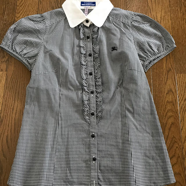 BURBERRY BLUE LABEL(バーバリーブルーレーベル)のバーバリーブルレ。可愛いシャツ。38 レディースのトップス(シャツ/ブラウス(長袖/七分))の商品写真