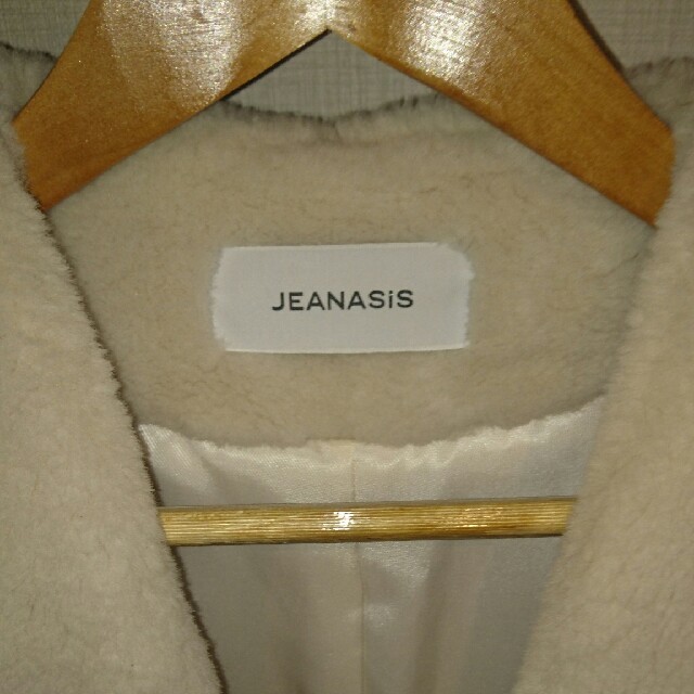 JEANASIS(ジーナシス)のボリュームファーノーカラーコート レディースのジャケット/アウター(毛皮/ファーコート)の商品写真