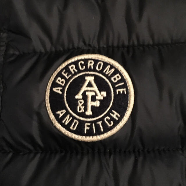 Abercrombie&Fitch(アバクロンビーアンドフィッチ)のABERCROMBIE & FITCH アバクロ ダウンベスト メンズのジャケット/アウター(ダウンベスト)の商品写真