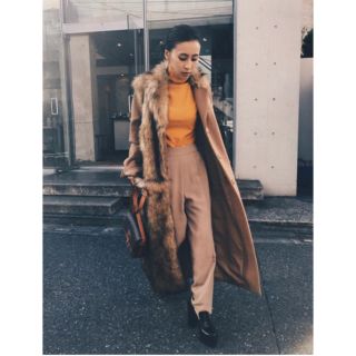 アメリヴィンテージ(Ameri VINTAGE)のfur docking coat ベージュ (ロングコート)