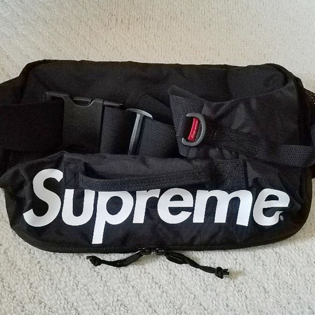 Supreme(シュプリーム)の17SS Supreme Waist Bag 黒 メンズのバッグ(ボストンバッグ)の商品写真