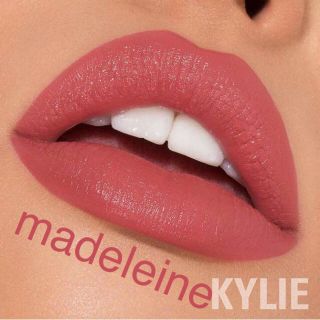 カイリーコスメティックス(Kylie Cosmetics)のバンビ様専用(口紅)