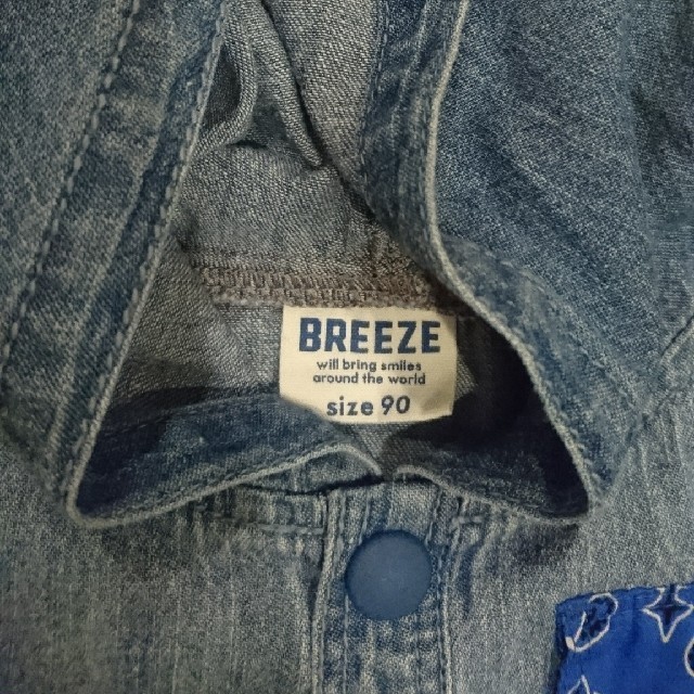 BREEZE(ブリーズ)の☆美品☆BREEZE フード付デニムシャツ パーカー 90サイズ キッズ/ベビー/マタニティのキッズ服男の子用(90cm~)(Tシャツ/カットソー)の商品写真