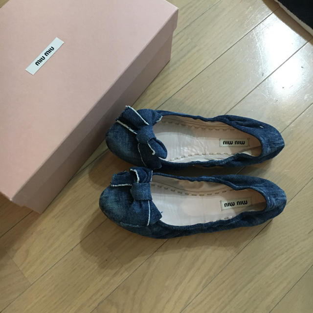 miumiu  デニムフラットパンプス