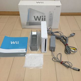 ウィー(Wii)のwii本体☆箱説明書あり(家庭用ゲーム機本体)